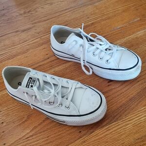 White Converse CTAS Lift OX Sneakers, Size 7